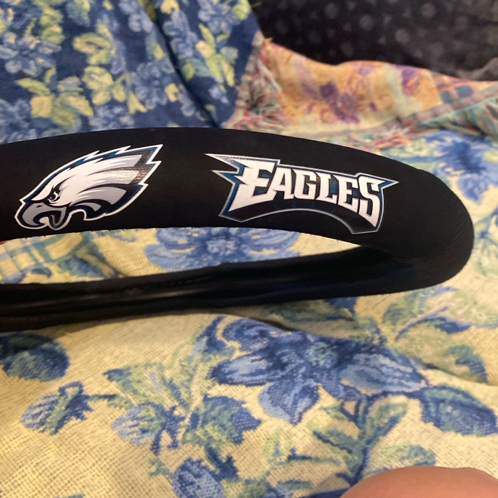 Black Philadelphia Eagles steering wheel cover 14’ Used but in good condition